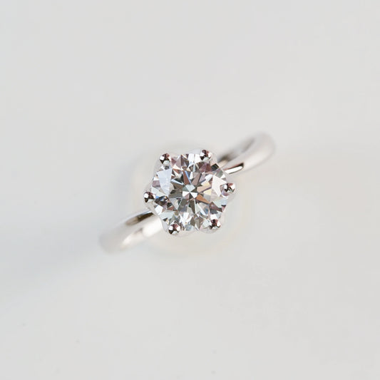 AMARYLLIS 培育鑽石戒指托 | 六爪扭臂單鑽戒圈 (18K金/鉑金) - TM0532