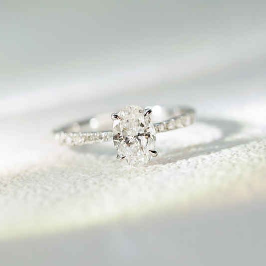 BASIA 橢圓形培育鑽石戒指托 | 漸幼排鑽戒圈 (18K金/鉑金) - TM0923OV