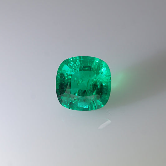 2.10cts 現貨培育綠寶石 - 墊形