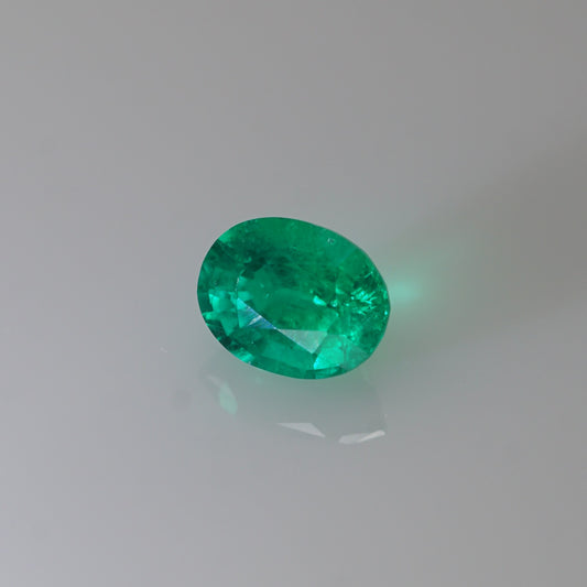 2.07cts 現貨培育綠寶石 - 橢圓形