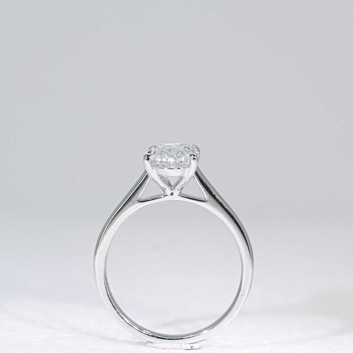 In-Stock 2.01cts Oval Shape Lab Grown Diamond Ring (BLAIR - R24816OV)