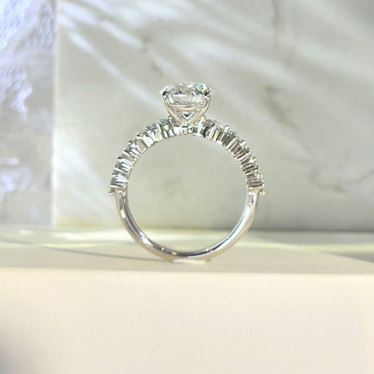 In-Stock PT950 1.01cts Round Shape Lab Grown Diamond Ring (CAROLINE - R24819RDA)