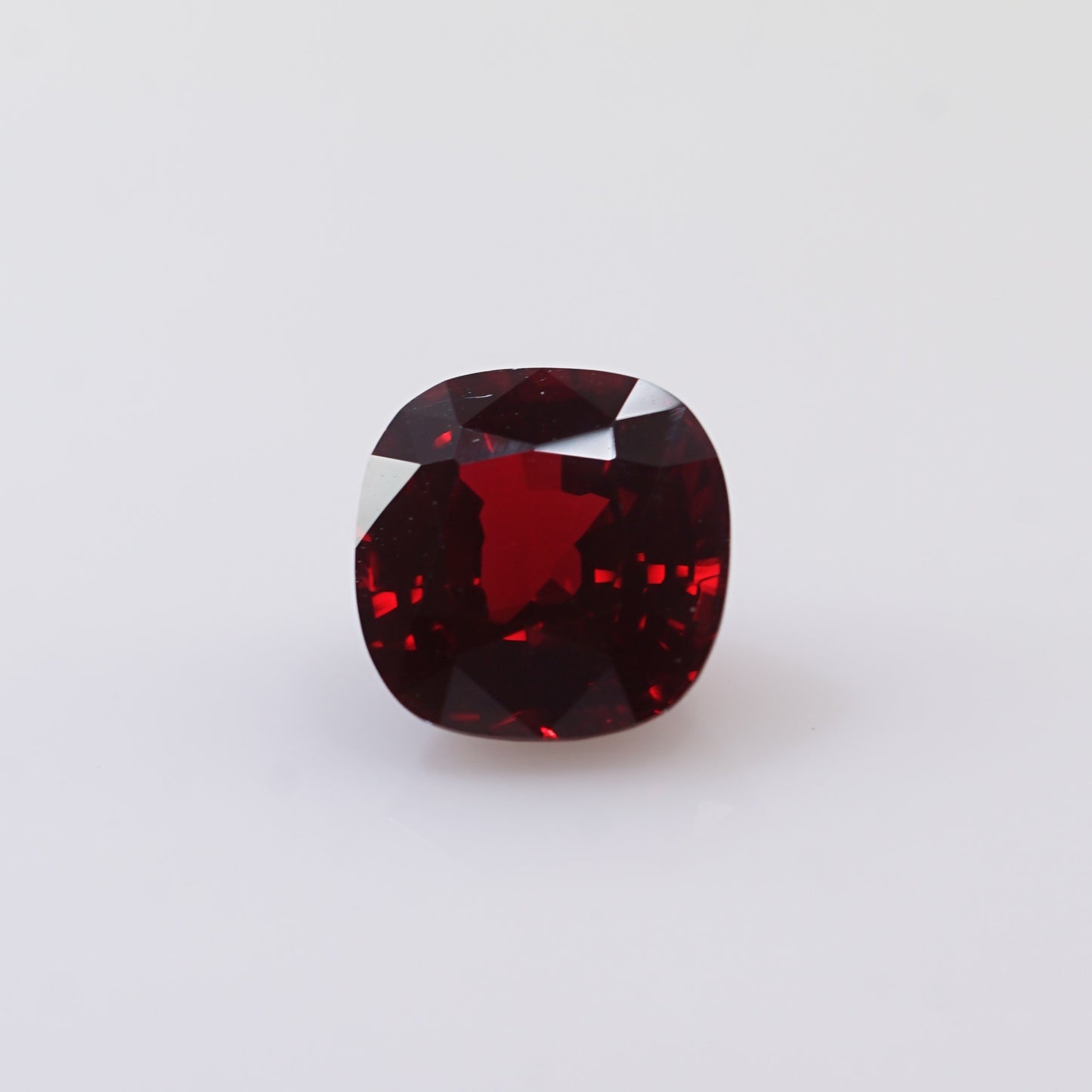 7.13cts 現貨培育紅寶石 - 墊形