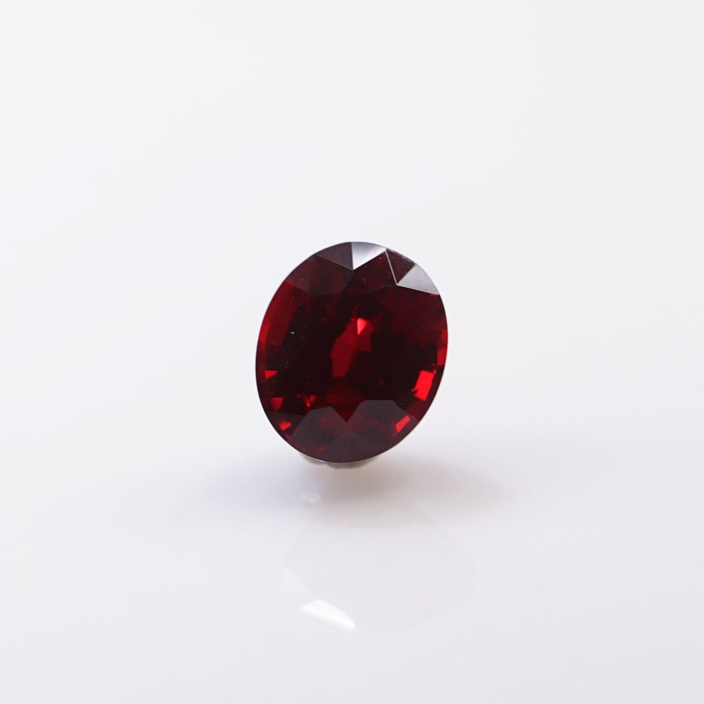 4.24cts 現貨培育紅寶石 - 橢圓形