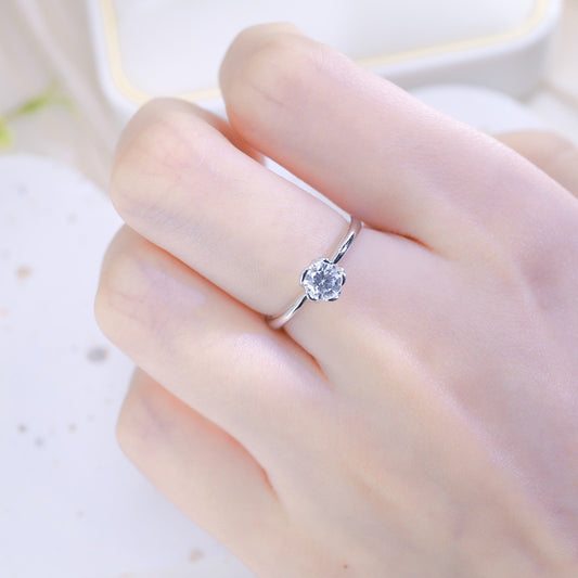 0.50ct 圓形培育鑽石戒指 - 18K白金(附 IGI 證書)|花瓣造型底托戒圈|CLORIS - SGQ3546|現貨款