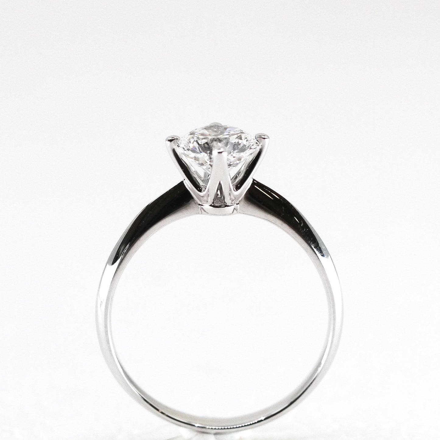 In-Stock 18K 2.09cts Round Shape Lab Grown Diamond Ring (AGNES – TM0131)