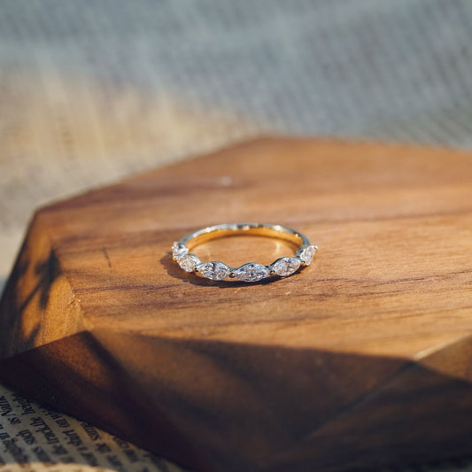 0.10ct馬眼形培育鑽石線戒 (TM1163MQ)