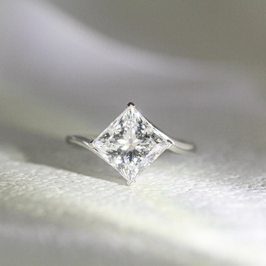 BEATRICE โ TM3020SQ