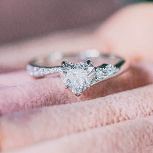 DULCEE โ TMRHTB0223