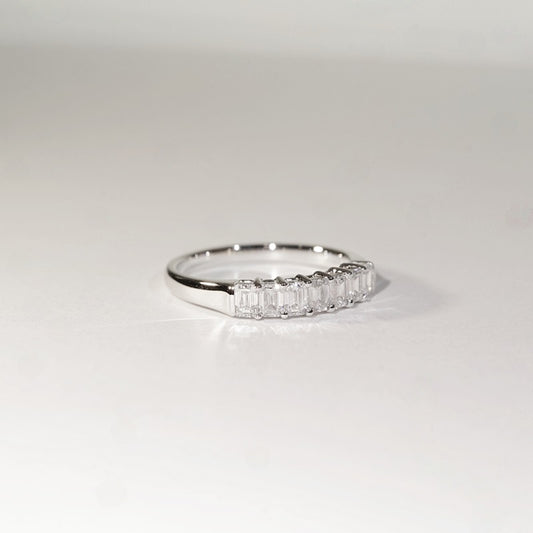[In Stock] 0.762ct Emerald Cut Lab-Grown Diamond Semi-Eternity Ring in 18K Gold (~0.10ct each)