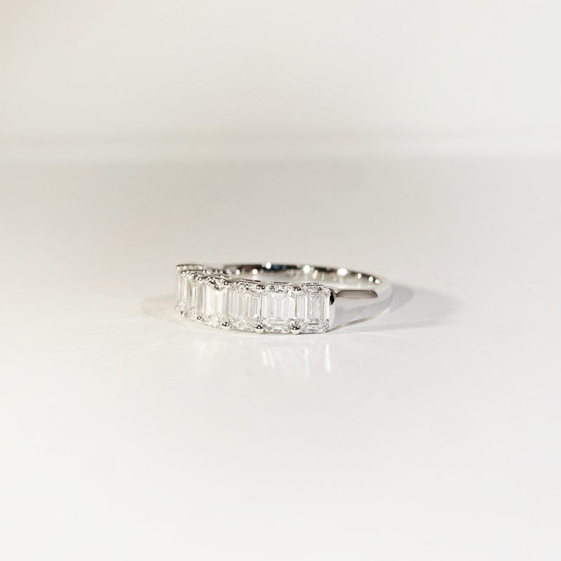 現貨 18K白金 2.148ct 祖母形培育鑽石 半圈鑽戒（每顆 0.30ct）