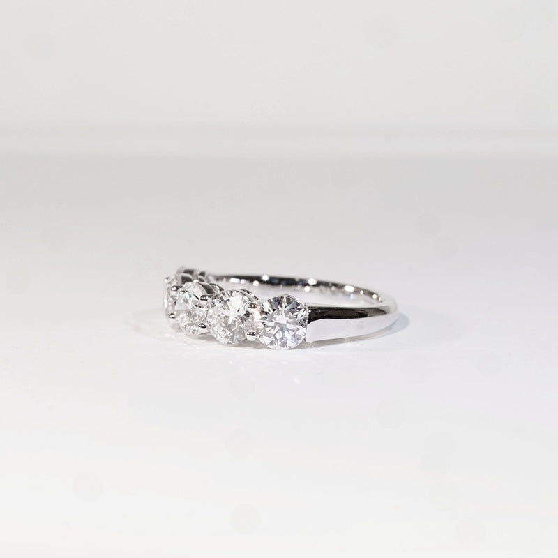 現貨 鉑金PT950 2.506ct 圓形培育鑽石 半圈鑽戒（每顆 0.50ct）