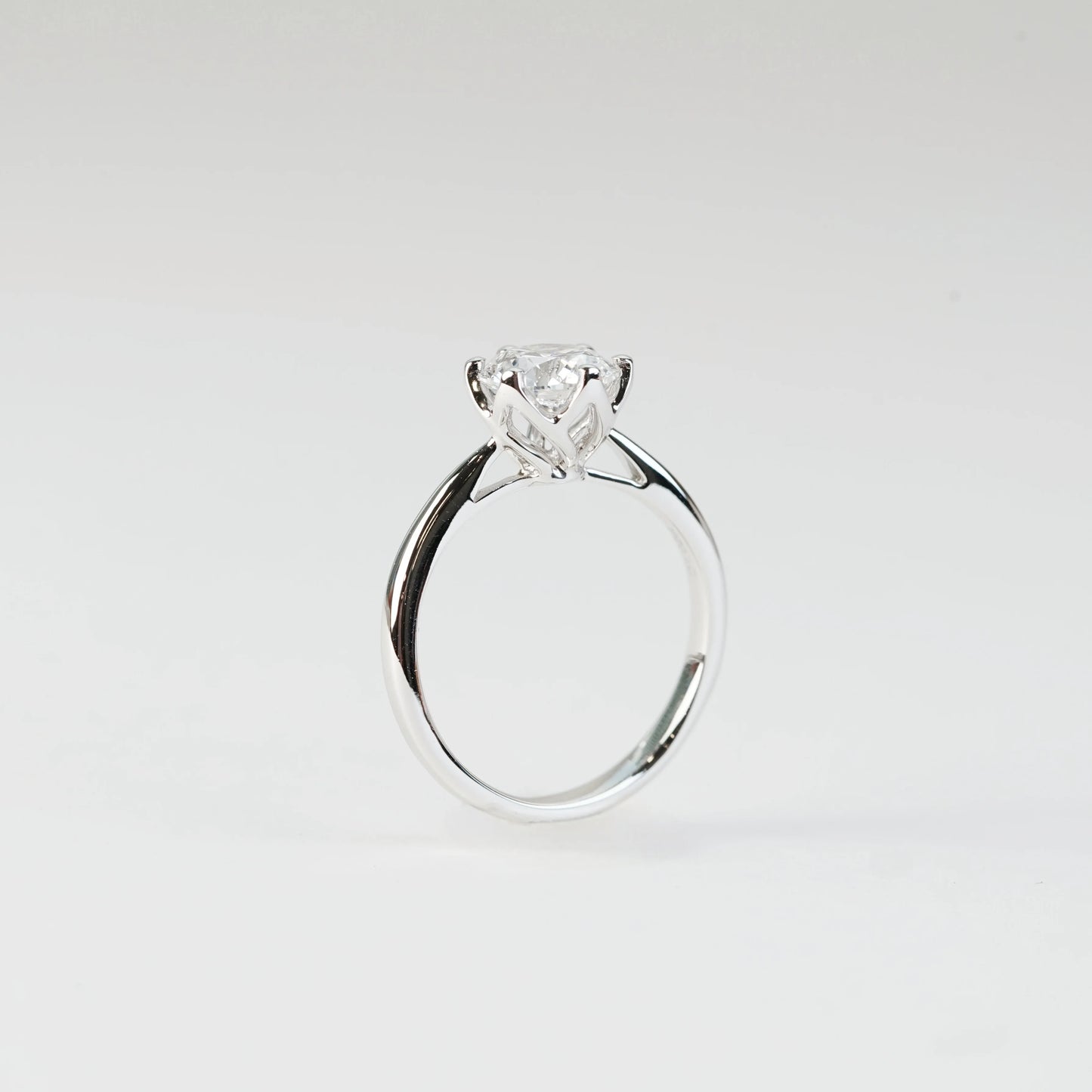 AMARYLLIS - Lab-Grown Diamond/ Gemstone Ring Setting - Twisted Band (18K Gold/ PT950) - TM0532