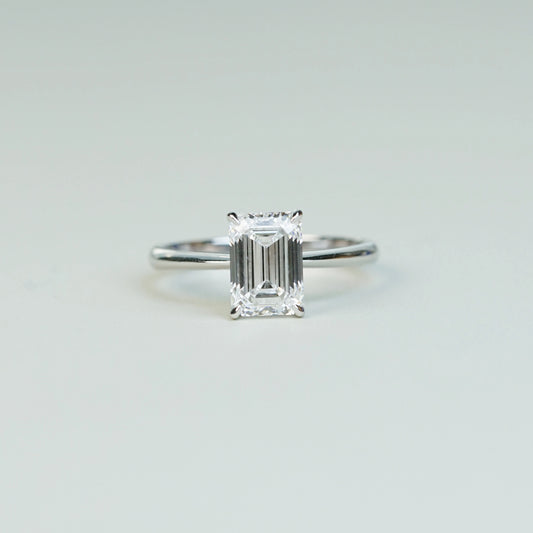 AGNES 祖母綠形培育鑽石戒指托 | 經典四爪漸細戒圈配鑲鑽底托 (18K金/鉑金) - TM0131EMHH