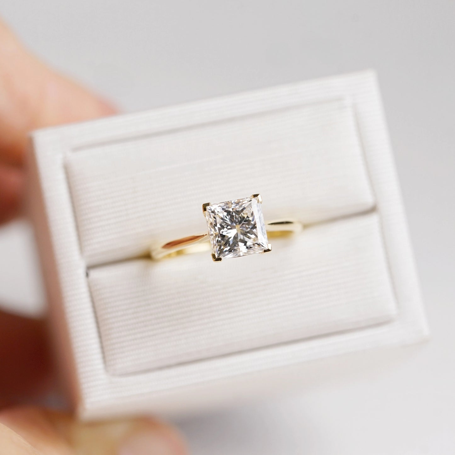 公主方形培育鑽石戒指托 | 經典四爪單鑽漸細戒圈 (18K金/鉑金) - TM0805N-0051SQ