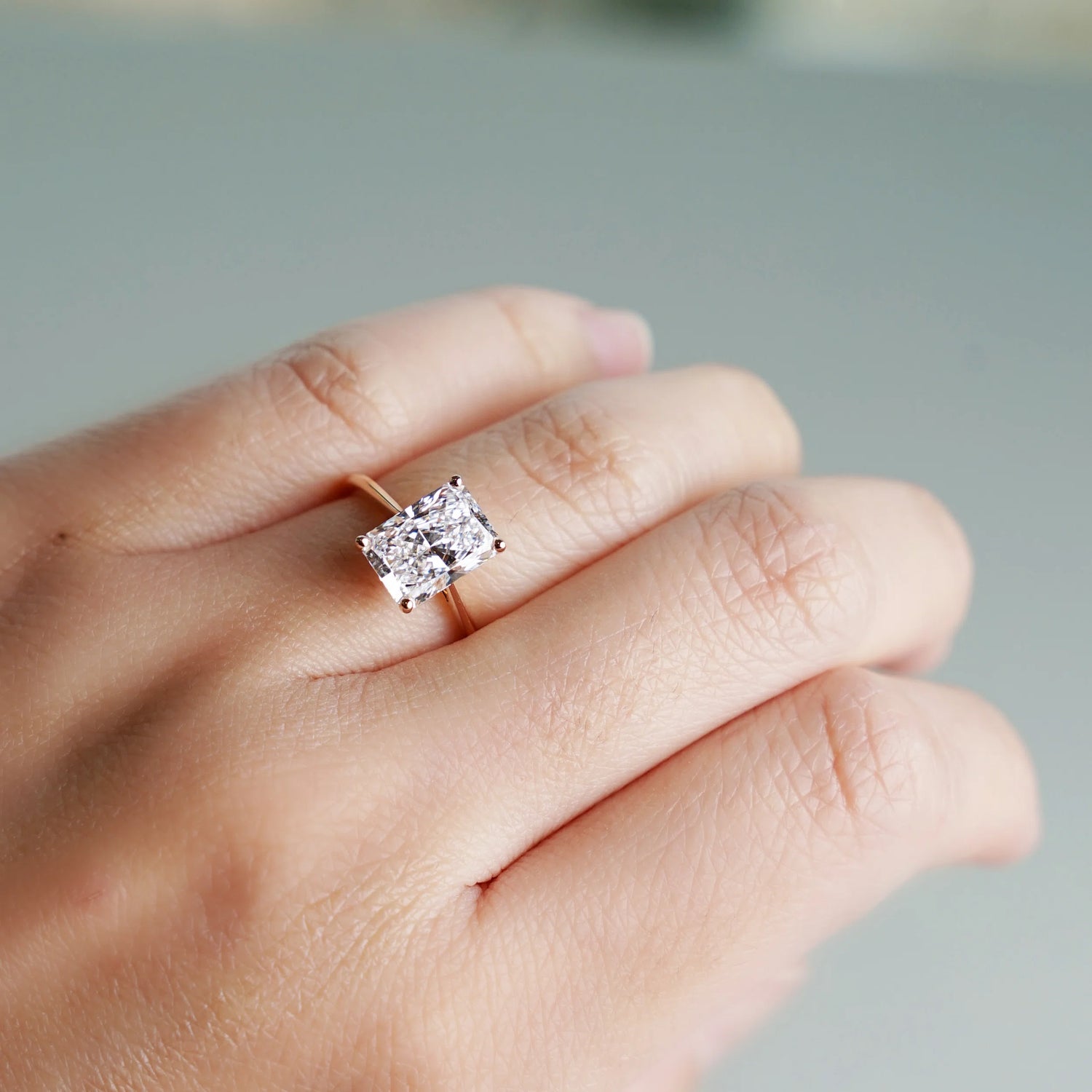 ADRAS - Radiant-cut Lab-Grown Diamond/ Gemstone Ring Setting | Tapered Band Solitaire (18K Gold / PT950) GD0051RA