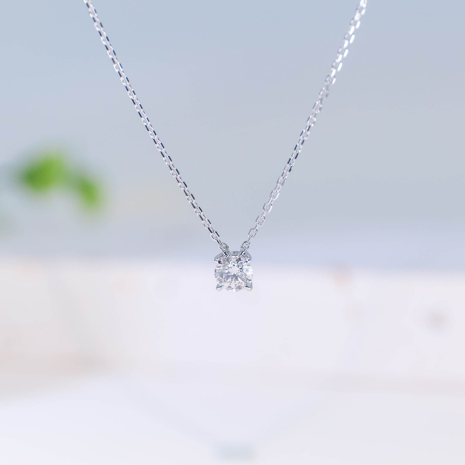 18K金圓形培育鑽石單鑽頸鏈 | D-E VVS | 經典四爪 | <總數 0.20ct - 1.50ct+>