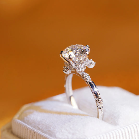 In-Stock PT950 2.07cts Round Shape Lab Grown Diamond Ring FREDERICA – TMRR3491I(~1.8MM)