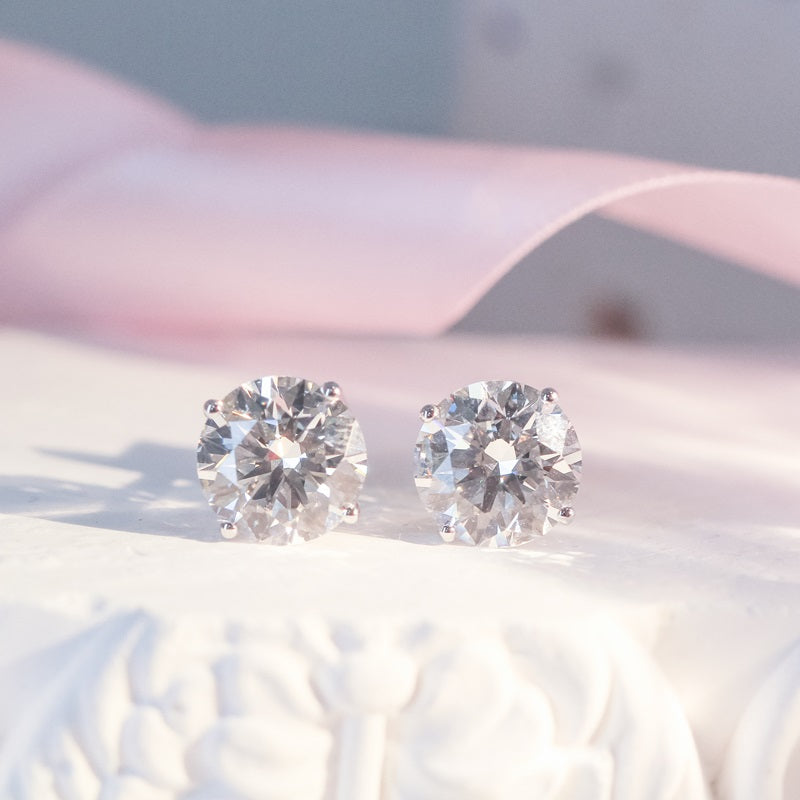18K金圓形培育鑽石耳環 | D-E VVS Ideal Ex Ex | 經典四爪（整平底托）| <總數 0.40ct - 3.00ct+>