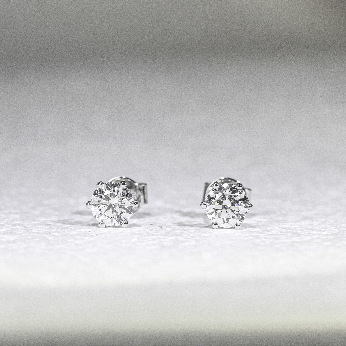 18K Gold Lab-Grown Diamond Stud Earrings Setting | Classic 6-Prong (Flat-Base Setting) | FME2016
