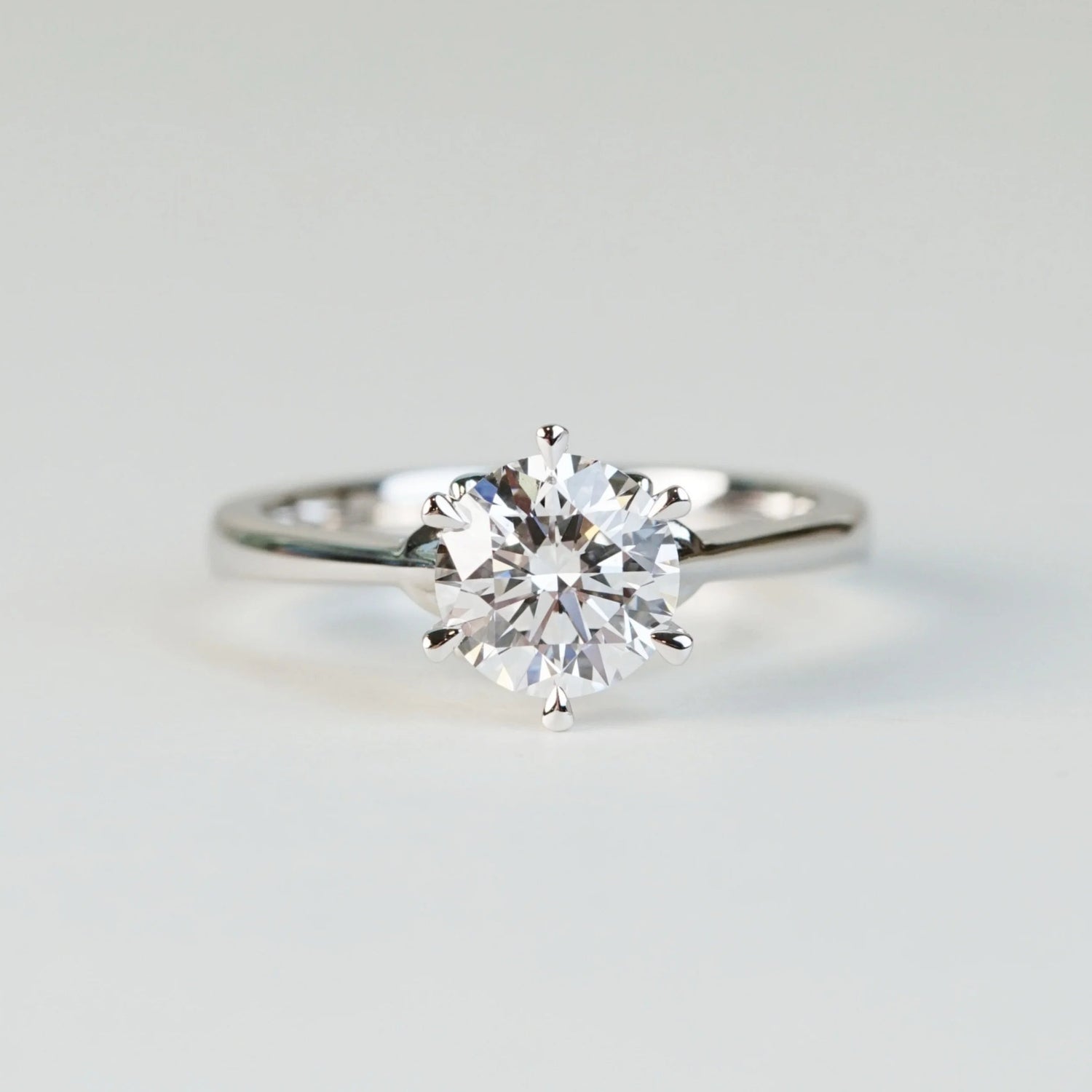 ERANTH - Lab-Grown Diamond / Gemstone Solitaire Ring Setting | Sculpted Gallery (18K Gold / Platinum) - GD0040