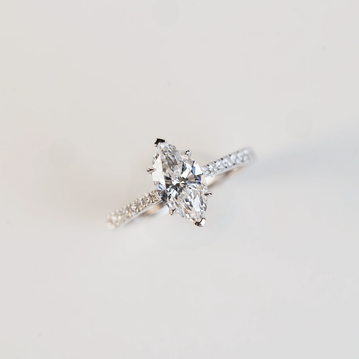 WINNI – Marquise-Cut Lab-Grown Diamond / Gemstone Tapered Pavé Ring Setting (18K Gold / Platinum) – GD0270MQ