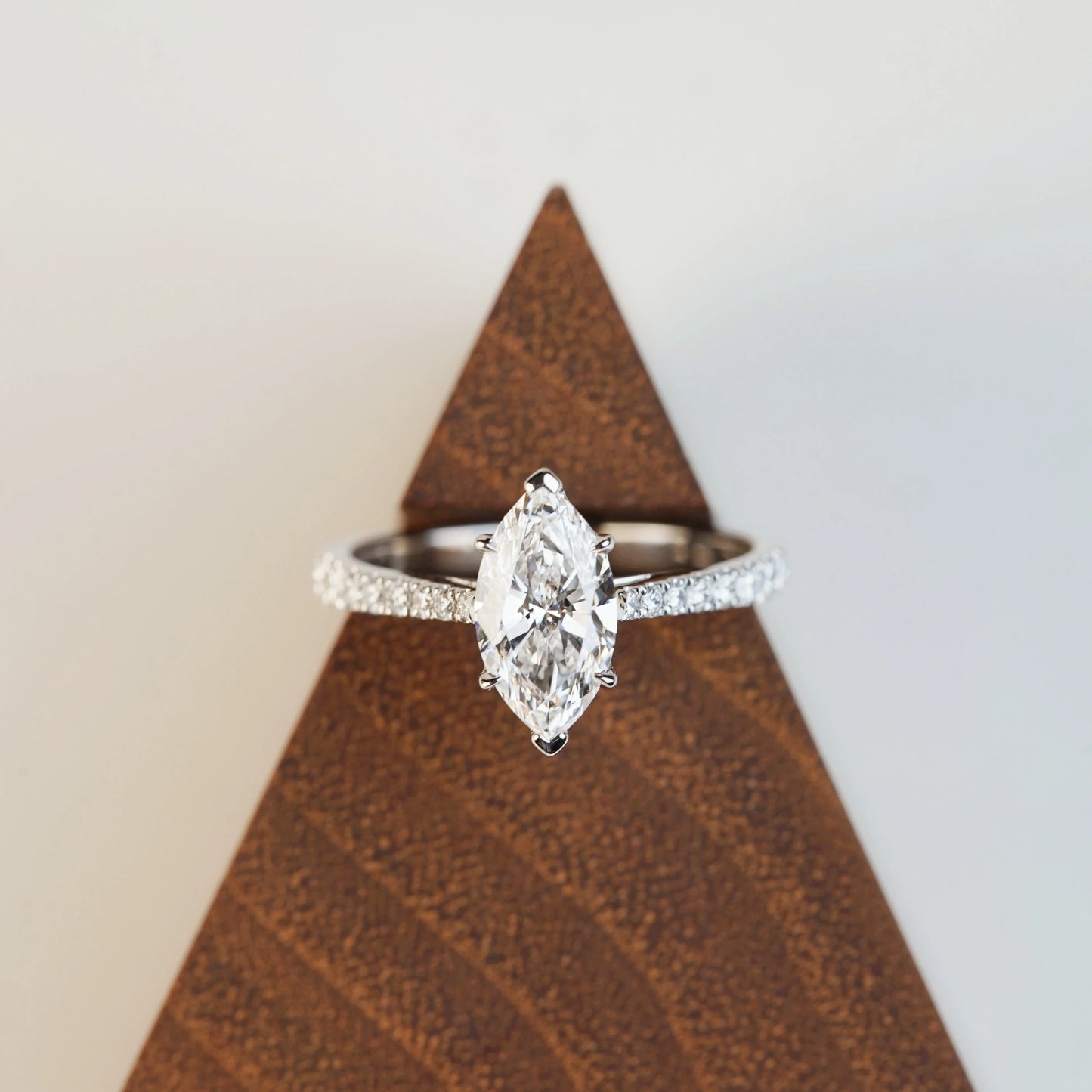 WINNI – Marquise-Cut Lab-Grown Diamond / Gemstone Tapered Pavé Ring Setting (18K Gold / Platinum) – GD0270MQ