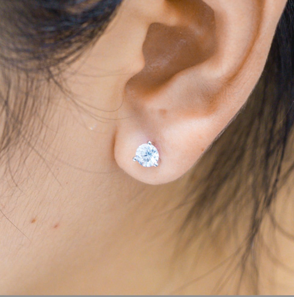 18K Gold Lab-Grown Diamond Stud Earrings Setting | Classic 3-Prong (Refined-Base Setting) | GDE2023