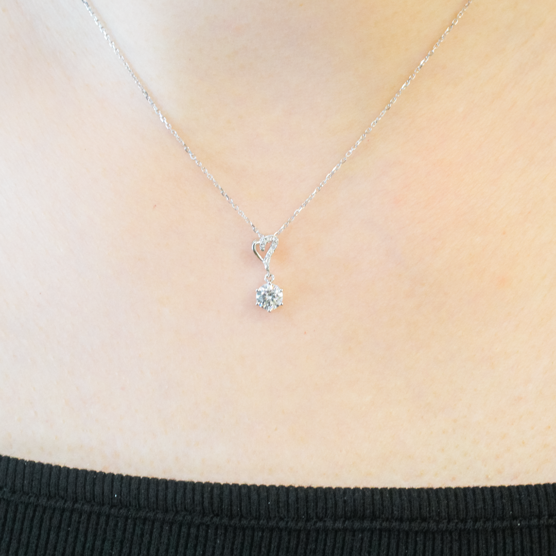 18K Gold Lab-Grown Diamond Pendant Setting | Pavé Heart Twist Drop Design | GDP2022