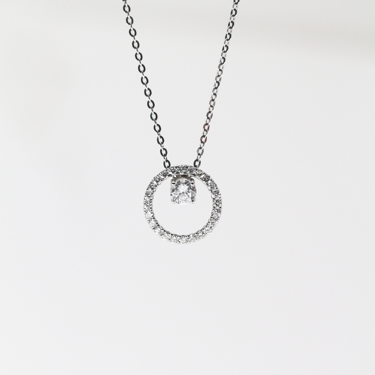 18K Gold Lab-Grown Diamond Pendant Setting | Pavé Open Circle Drop Design | GDP2401