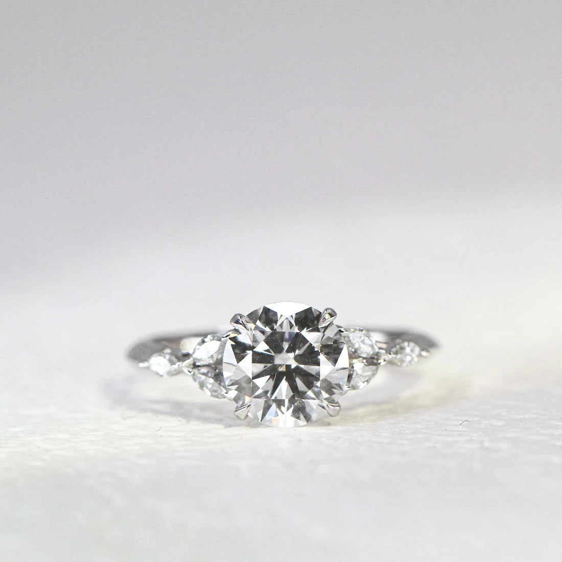 MARIAN – Lab-Grown Diamond / Gemstone Ring Setting | Trilogy-Inspired Design (18K Gold / Platinum) – R24807RDA