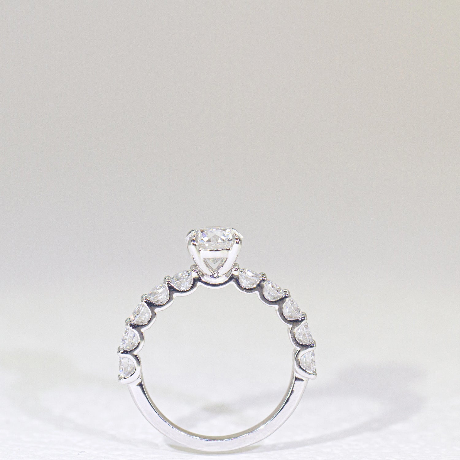 BELLA 培育鑽石戒指托｜U形爪鑲鑽戒圈（18K 金／鉑金）– R24810RDA
