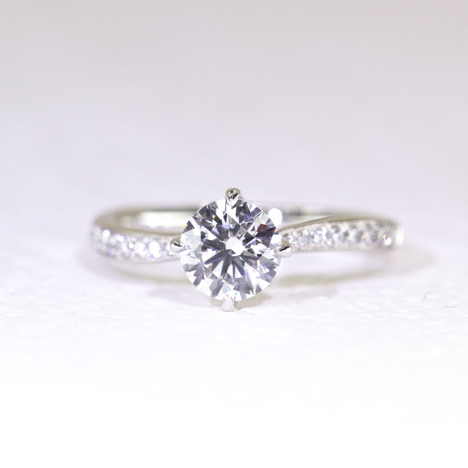 HERMOSA - Lab-Grown Diamond / Gemstone Ring Setting | Twisted Pavé Band (18K Gold / PT950) - R24812RDA