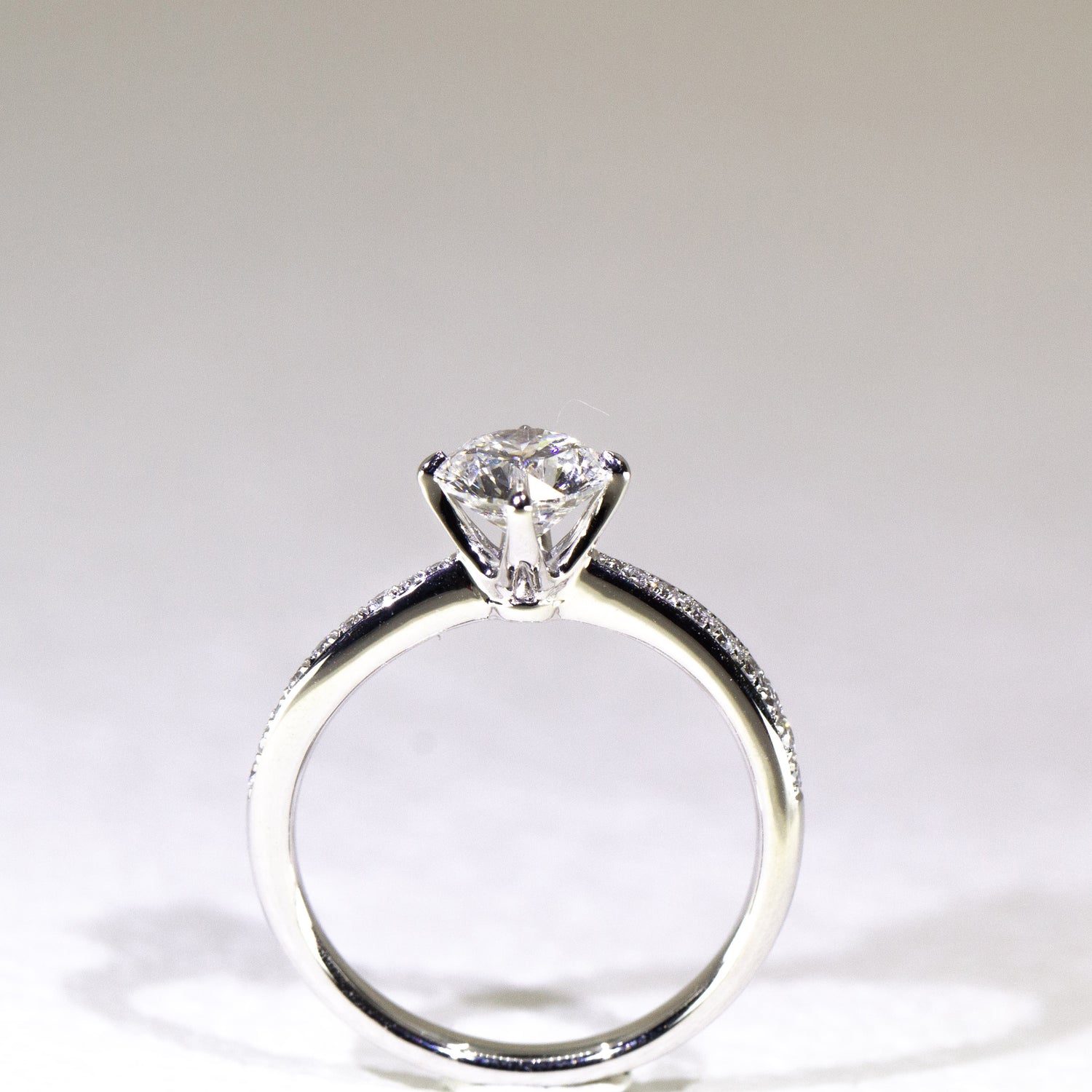 HERMOSA - Lab-Grown Diamond / Gemstone Ring Setting | Twisted Pavé Band (18K Gold / PT950) - R24812RDA