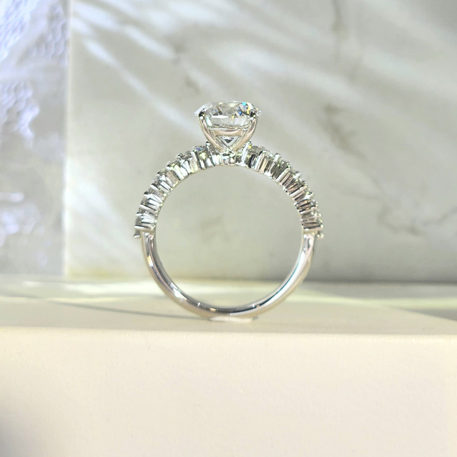 1.02ct 圓形培育鑽石戒指 - 鉑金 PT950（附 IGI 證書）｜配鑲鑽戒圈｜CAROLINE - R24819RDA｜現貨款