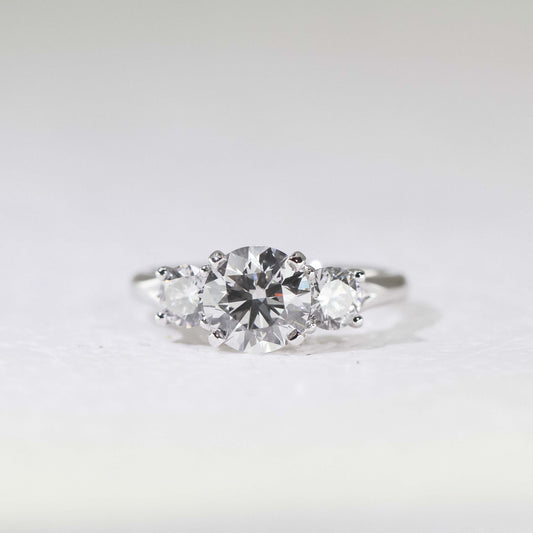 In-Stock 1.60cts Round Shape Lab Grown Diamond Ring (CLEO - R24820RDA)