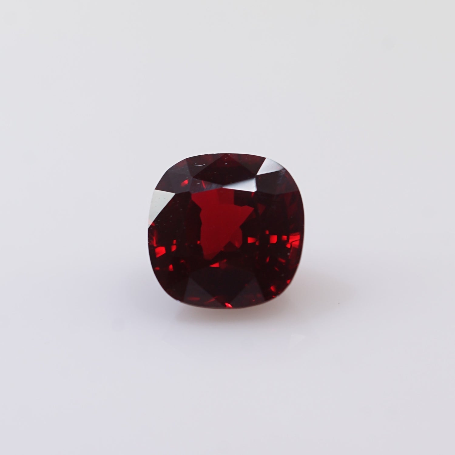 7.13cts 現貨培育紅寶石 - 墊形