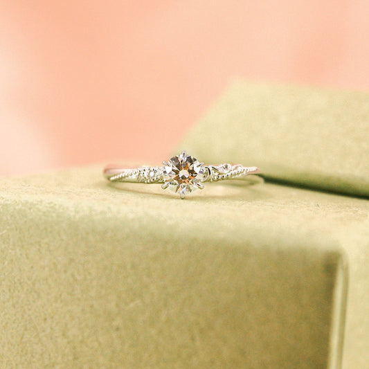 In-Stock 18K 0.31cts Round Shape Lab Grown Diamond Ring (ASHER – SGK1114)