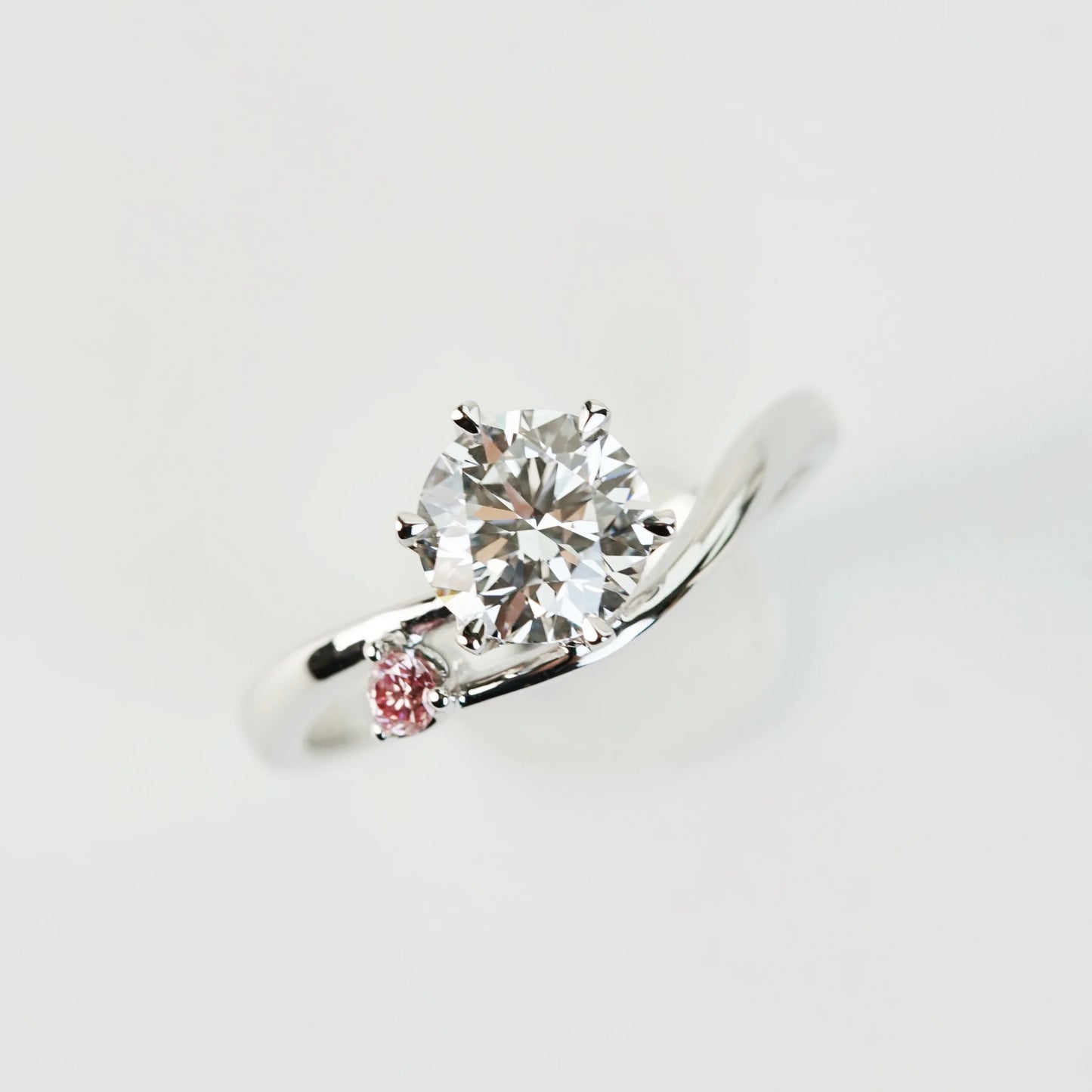 FREYA - Lab-Grown Diamond / Gemstone Ring Setting | Curved Band with Accented Pink Lab Diamond (18K Gold / Platinum) - SGZ3010