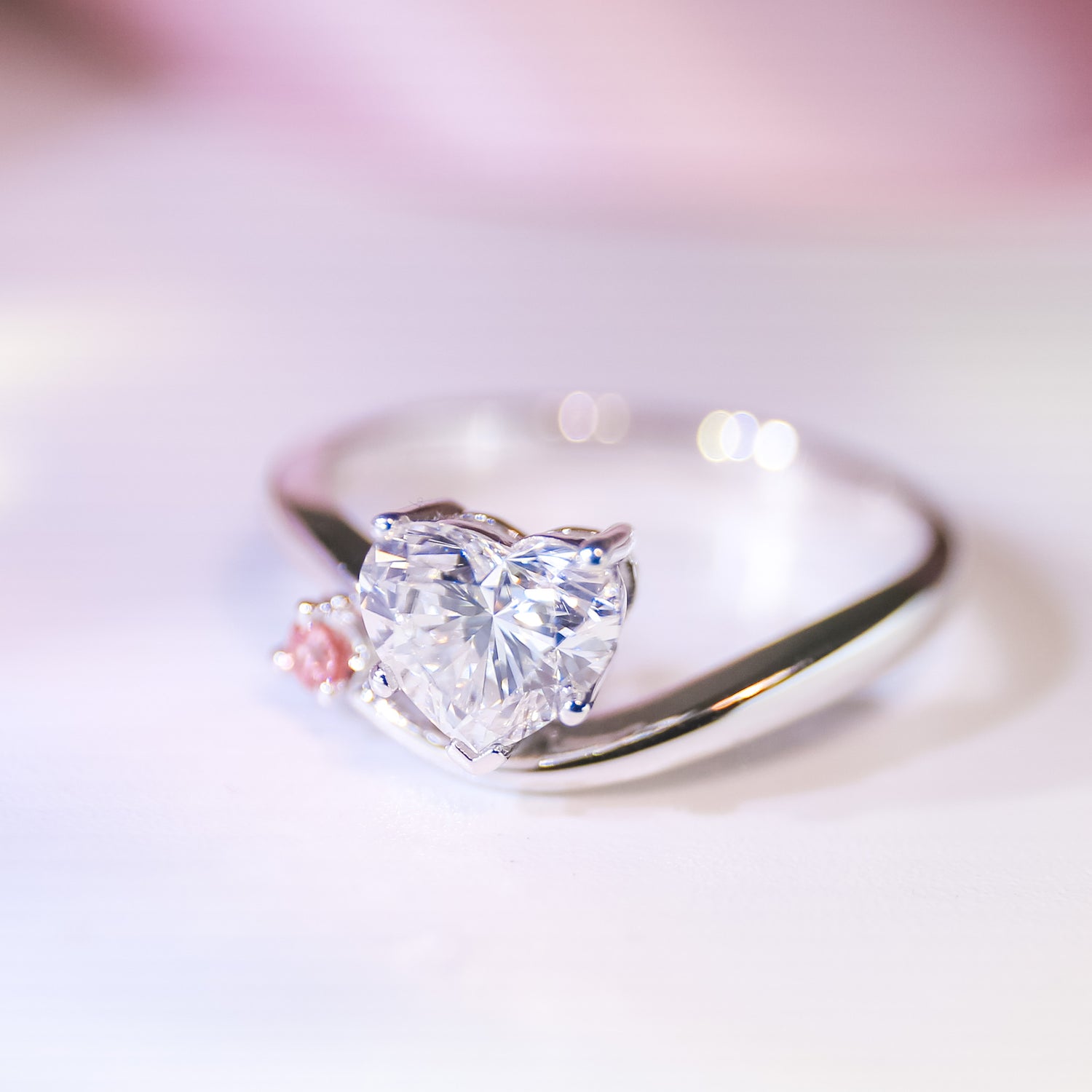 FREYA - Heart-shaped Lab-Grown Diamond / Gemstone Ring Setting | Curved Band with Accented Pink Lab Diamond (18K Gold / Platinum) - SGZ3010HT