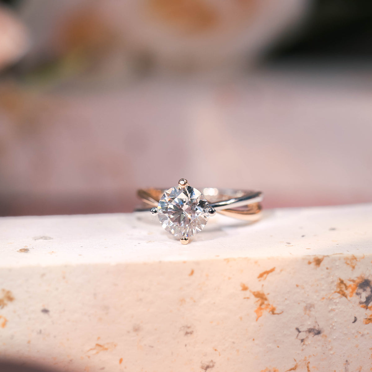 1.52ct 圓形培育鑽石單鑽戒指 - 18K 白金 + 18K 玫瑰金（附IGI證書）｜ EVELYN - TM0037｜現貨款