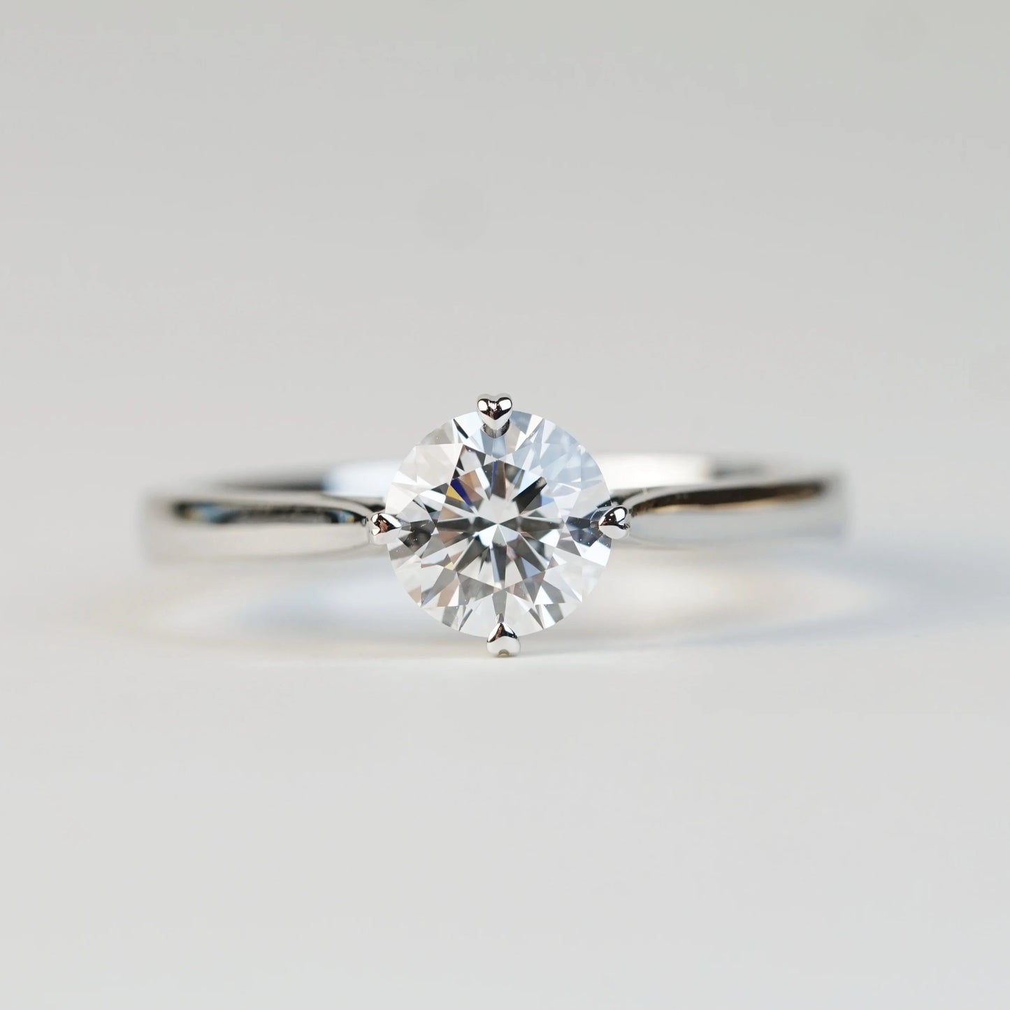 ALDAVA - Lab-Grown Diamond / Gemstone Ring Setting | Hidden Wings Tapered Band (18K Gold / PT950) - TM0102