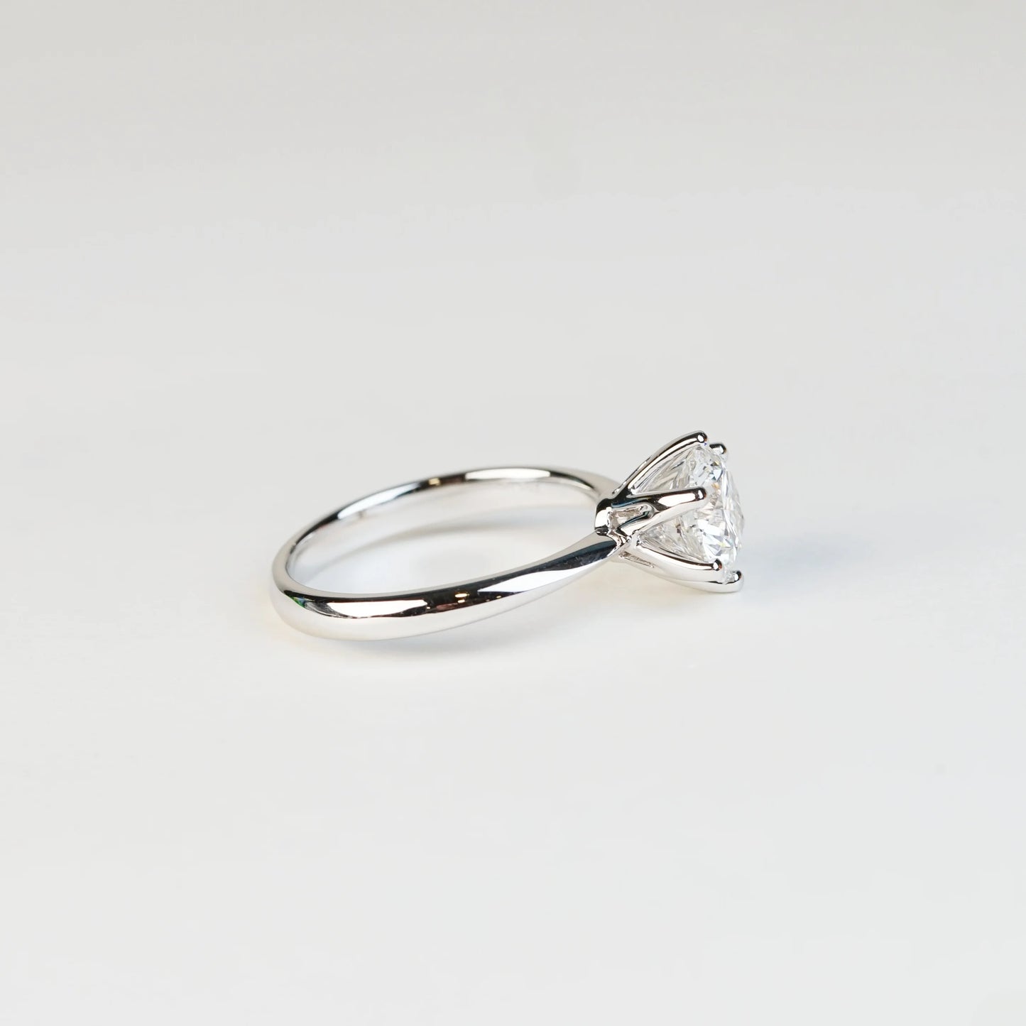 AGATHA - Lab-Grown Diamond / Gemstone Ring Setting | Tapered Band Solitaire (18K Gold / PT950) - TM0131S