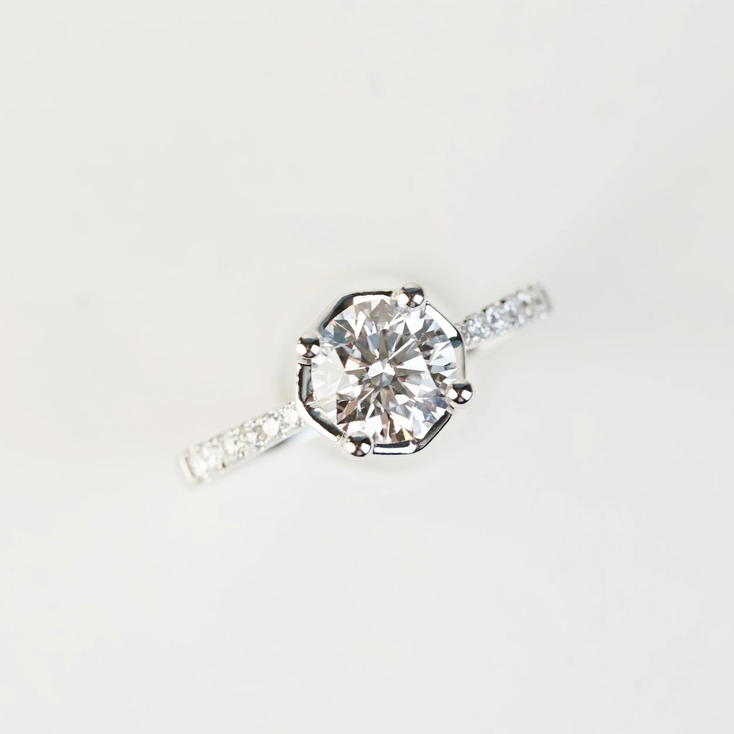 ACELIN – Lab-Grown Diamond / Gemstone Pavé Ring Setting (18K Gold / PT950) - TM0193