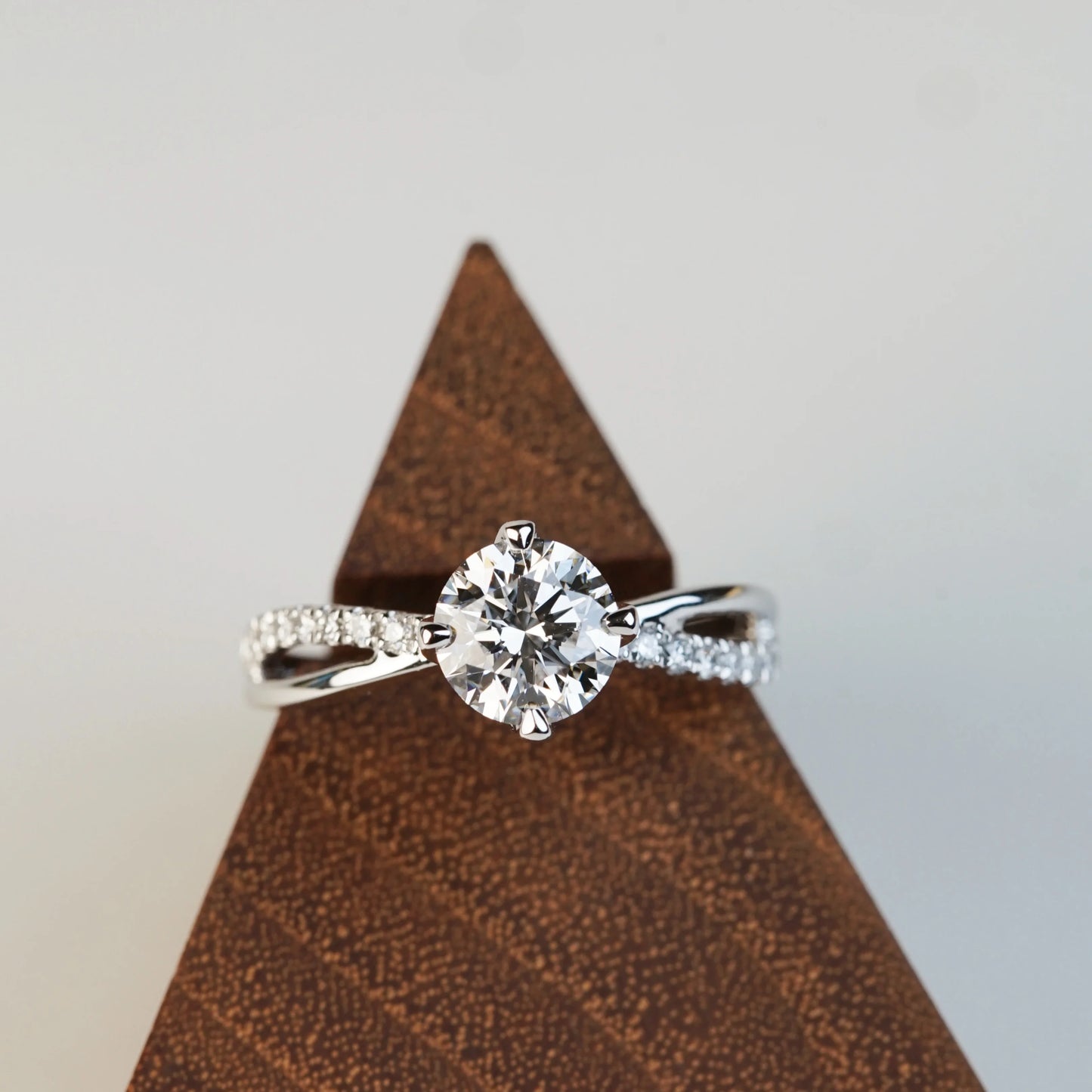FELICITY - Lab-Grown Diamond / Gemstone Ring Setting | Crossover Pavé Band (18K Gold / Platinum) - TM0247