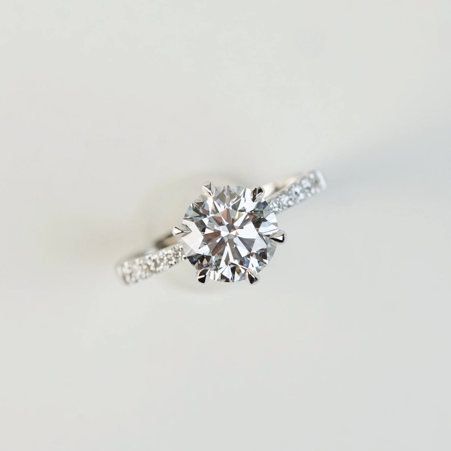 BASIA - Round Brilliant Lab-Grown Diamond/ Gemstone Pavé Ring Setting (18K Gold/ PT950) - TM0923