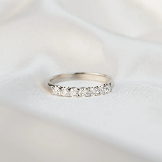 In-Stock PT950 0.403ct (0.05ct each) Round Lab Grown Diamonds U-Prong Anniversary Ring