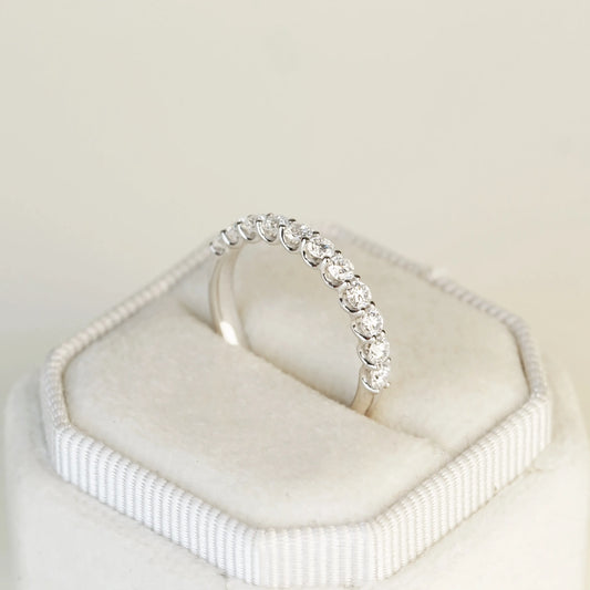 In-Stock PT950 0.63ct (0.05ct each) Round Lab Grown Diamonds U-Prong Anniversary Ring