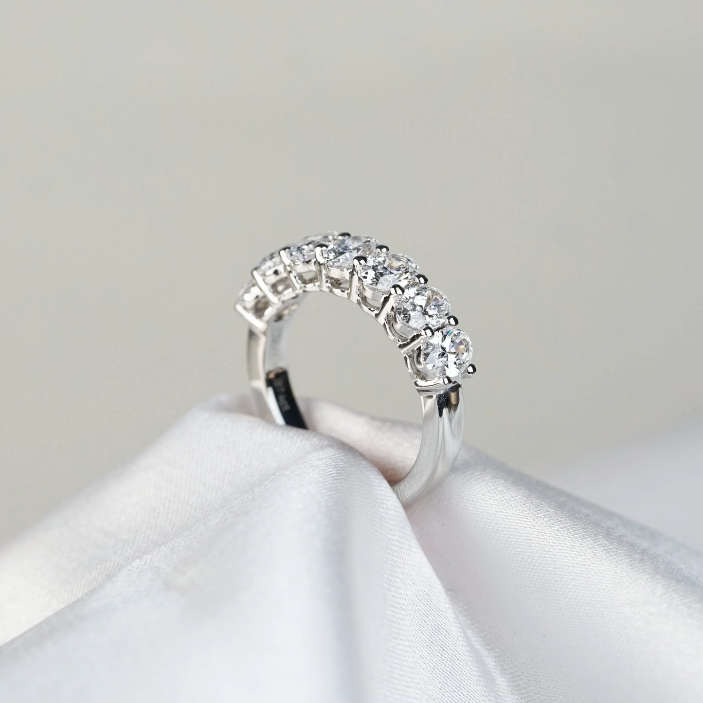 In-Stock PT950 1.974ct (0.28ct each) Oval Cut Lab Grown Diamonds Anniversary Ring