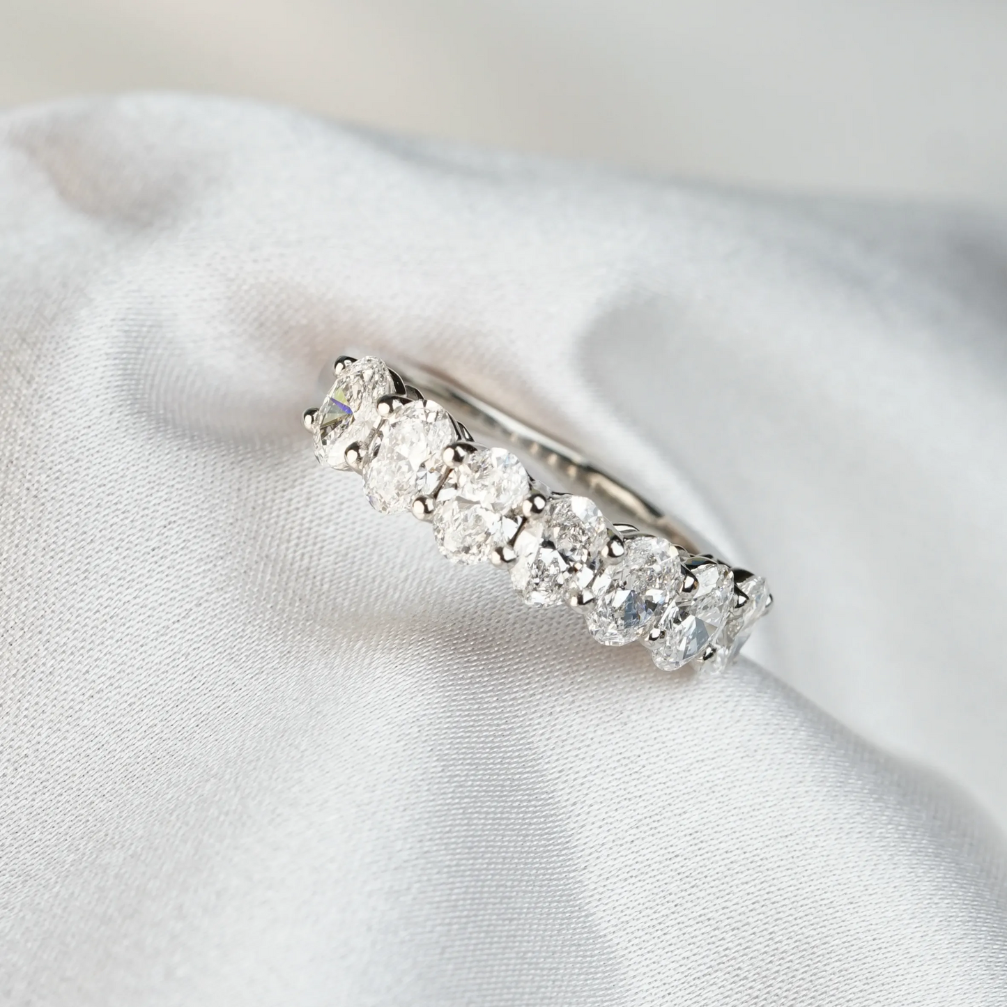 In-Stock PT950 1.974ct (0.28ct each) Oval Cut Lab Grown Diamonds Anniversary Ring